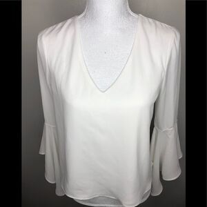 Gianni Bini Bell Sleeve Blouse!